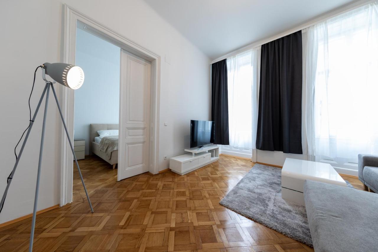 Vienna Dream Apartments City Center Ngoại thất bức ảnh