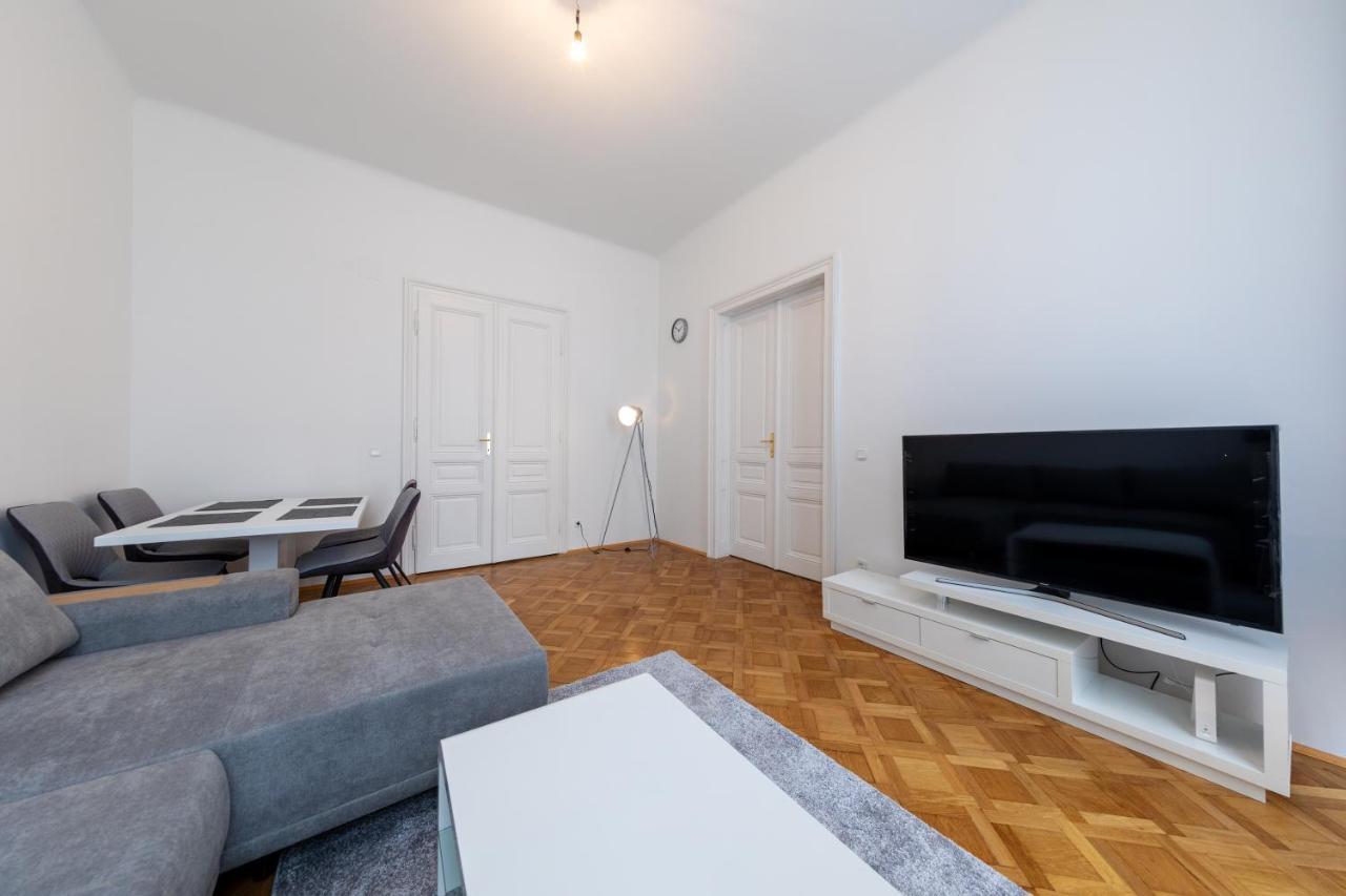 Vienna Dream Apartments City Center Ngoại thất bức ảnh