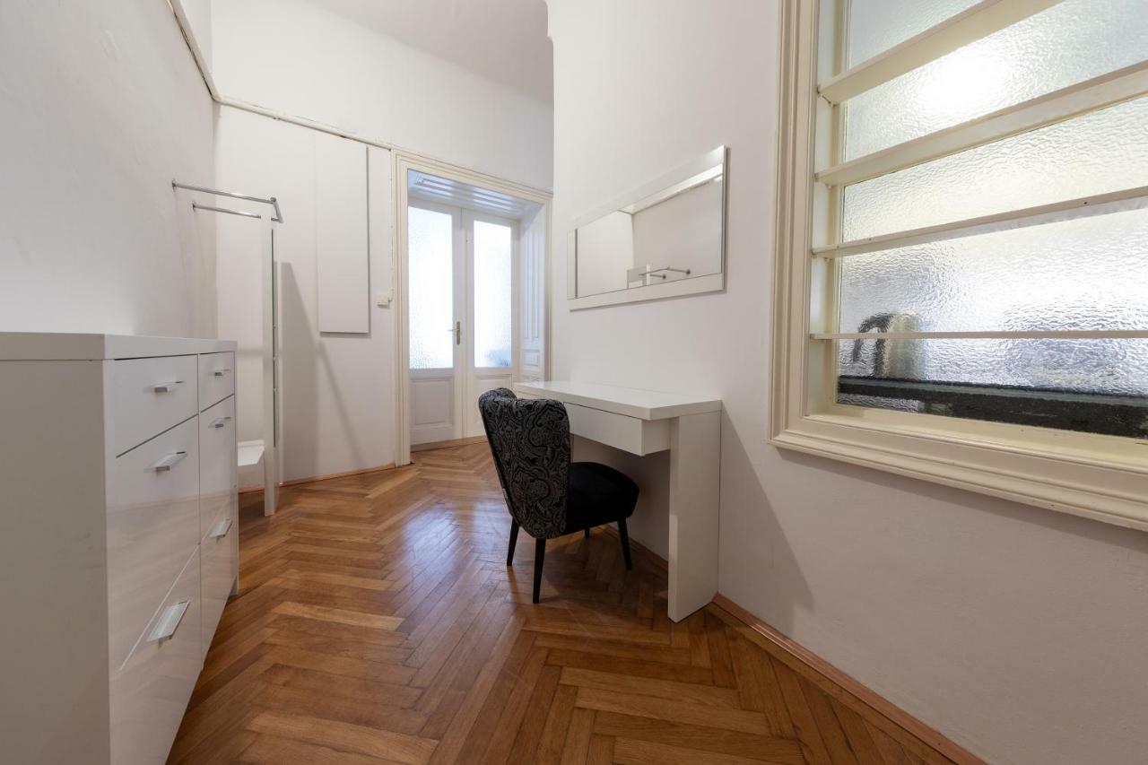 Vienna Dream Apartments City Center Ngoại thất bức ảnh