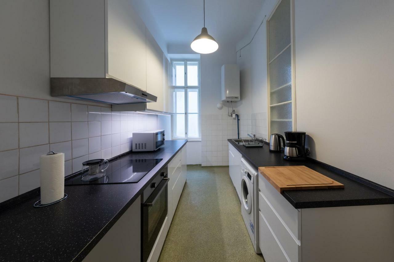 Vienna Dream Apartments City Center Ngoại thất bức ảnh