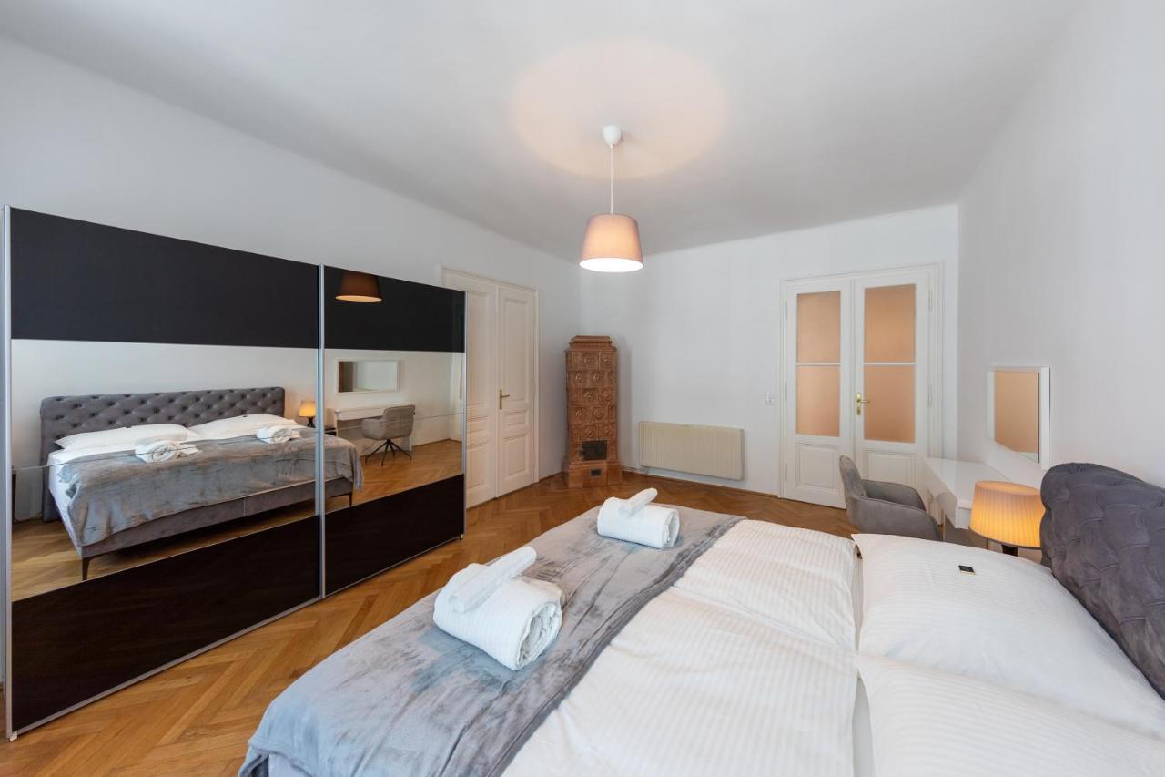 Vienna Dream Apartments City Center Ngoại thất bức ảnh